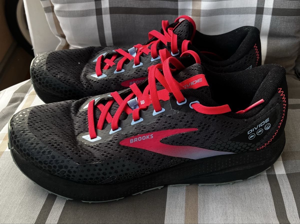 Brooks Scarpe da donna: Brooks DIVIDE 3  Laufschuhe Trail Grösse 41 Damenschuhe – Usato da Unterengstringen venduto da Sehr1986 5