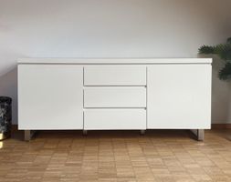 Sideboard weiss mit Schubladen und Türen guter Zustand