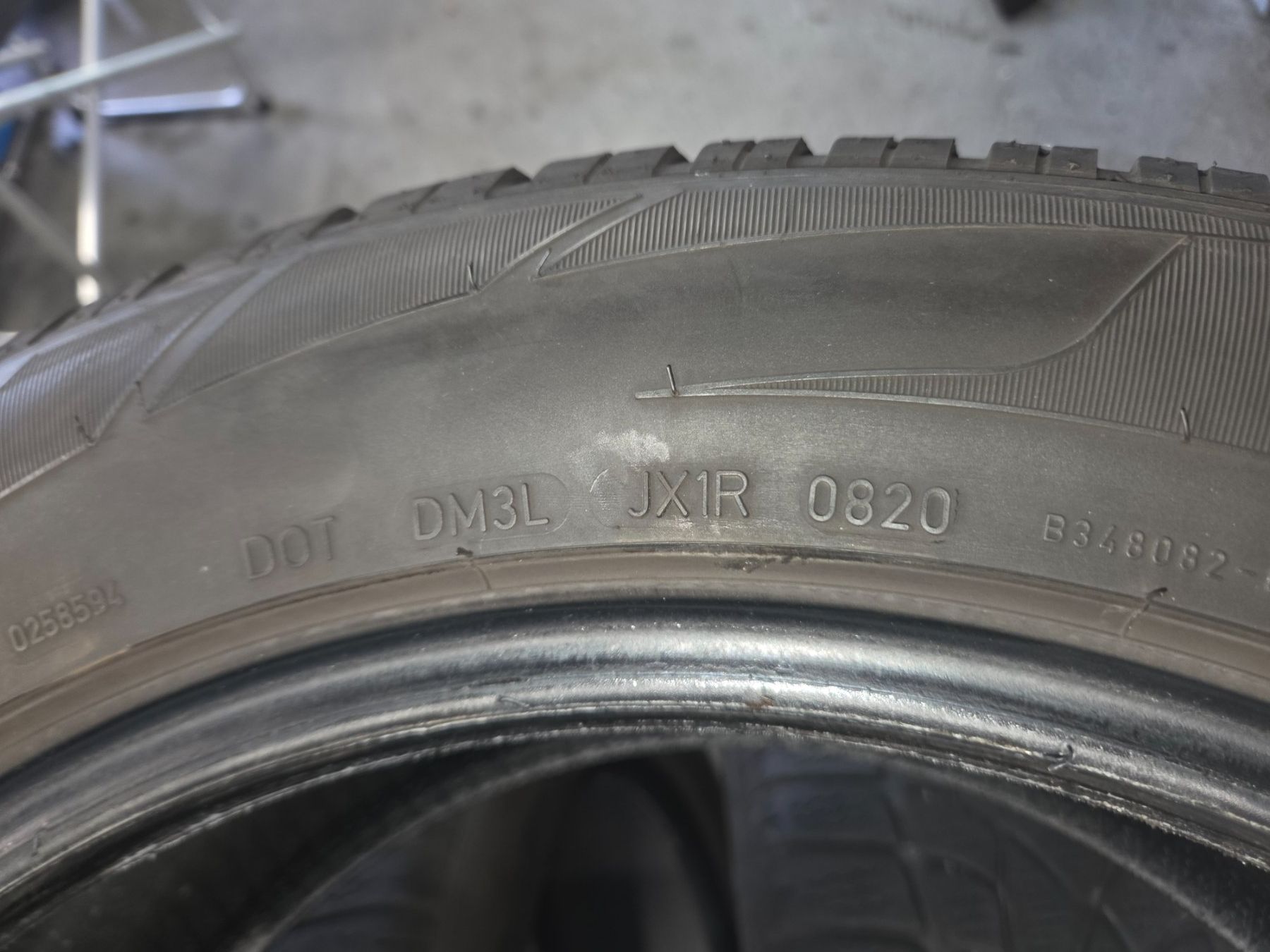 Altro in Scrittura & Disegno: 235 / 55 R 18  Dunlop – Usato da Fischbach-Göslikon venduto da 5620BremgartenAG 4