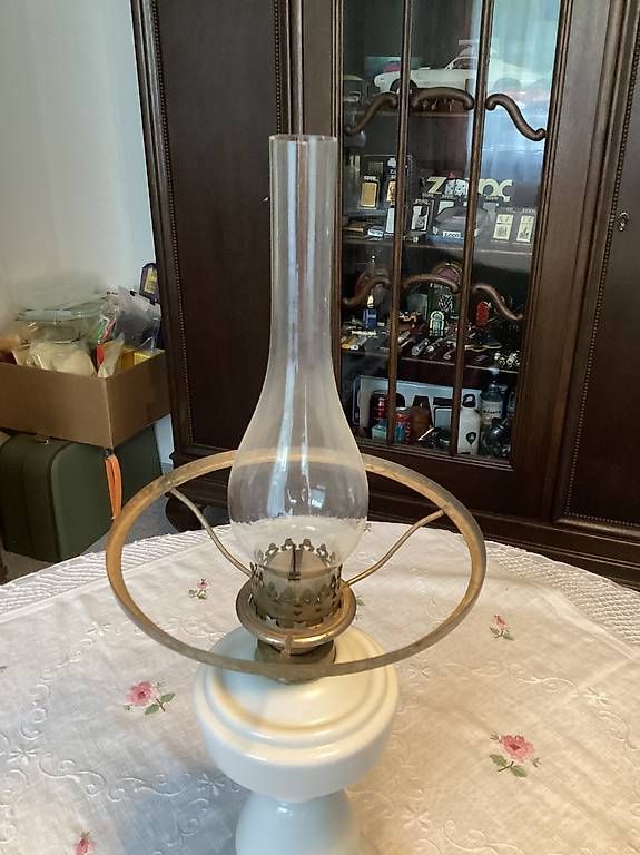 Lampade: Petroleum Lampe weiss – Usato da Eggersriet venduto da Menara 2