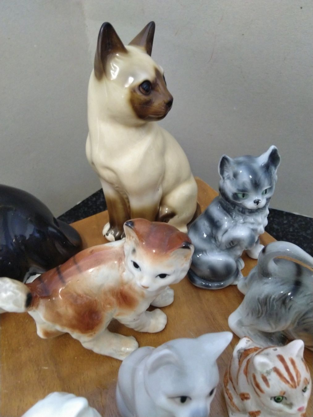 Statuette: Katzen Keramik – Usato da Basel venduto da Tatura 1