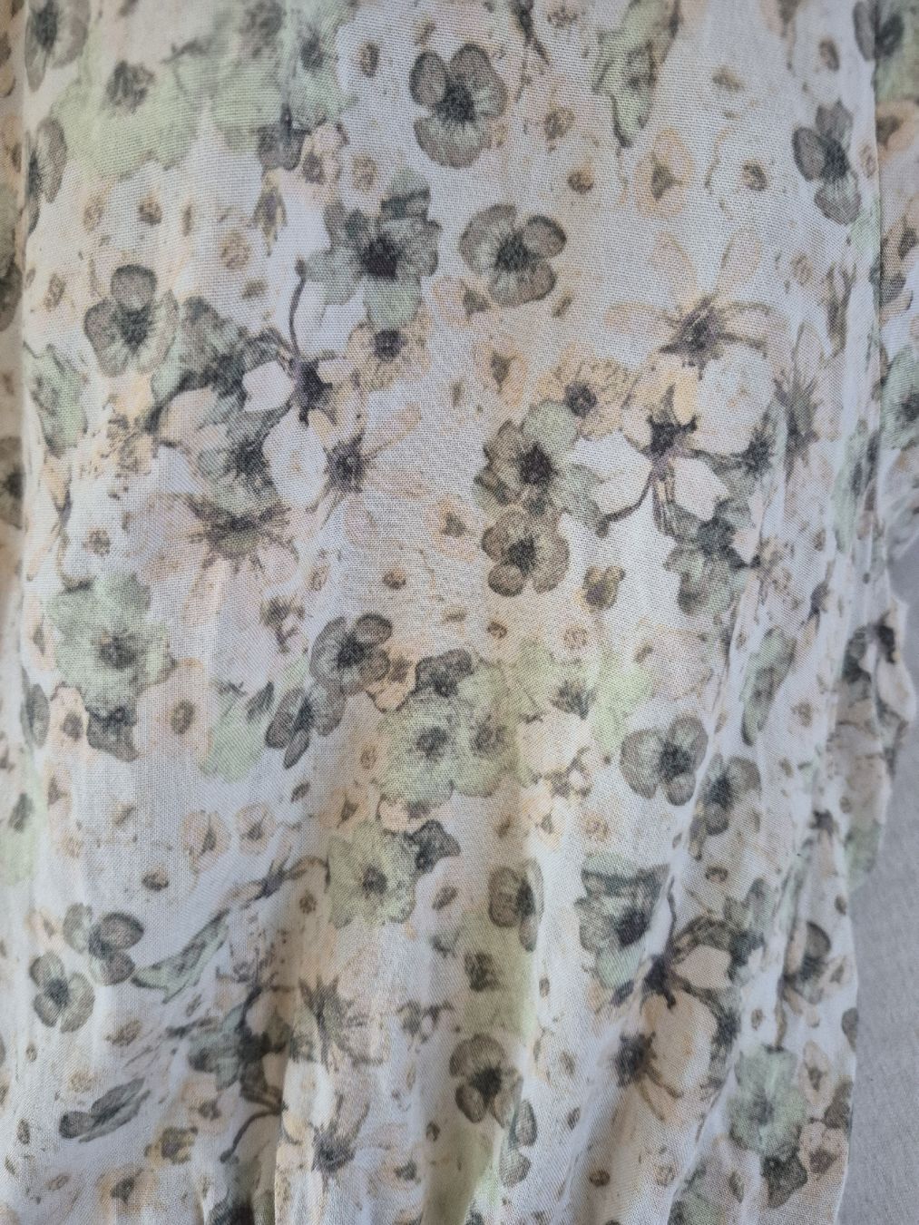 H&M Robes: Jolie robe légère  – D'occasion à Bern par dasgesuchtobjekt 2