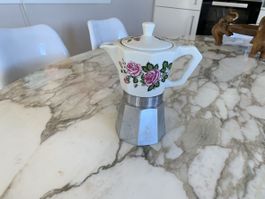 Moka vintage in ceramica