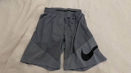 Nike Basketball Shorts grau