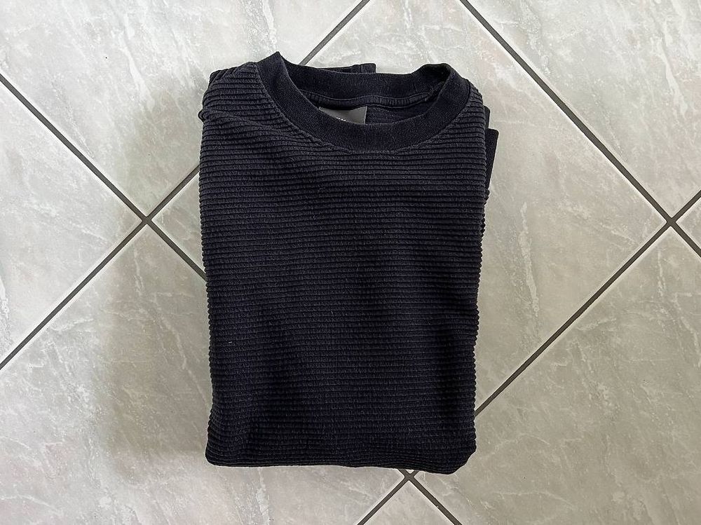 Maglioni & Felpe: schwarzer Pullover / Sweater von H&M in Grösse M – Usato da Horn venduto da timosidler 1