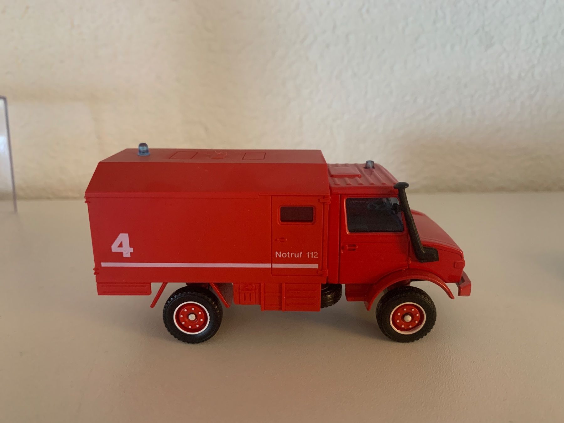 Mercedes-Benz Modellini d'auto: Mercedes Unimog – Usato da Pfäffikon SZ venduto da Anfh8806