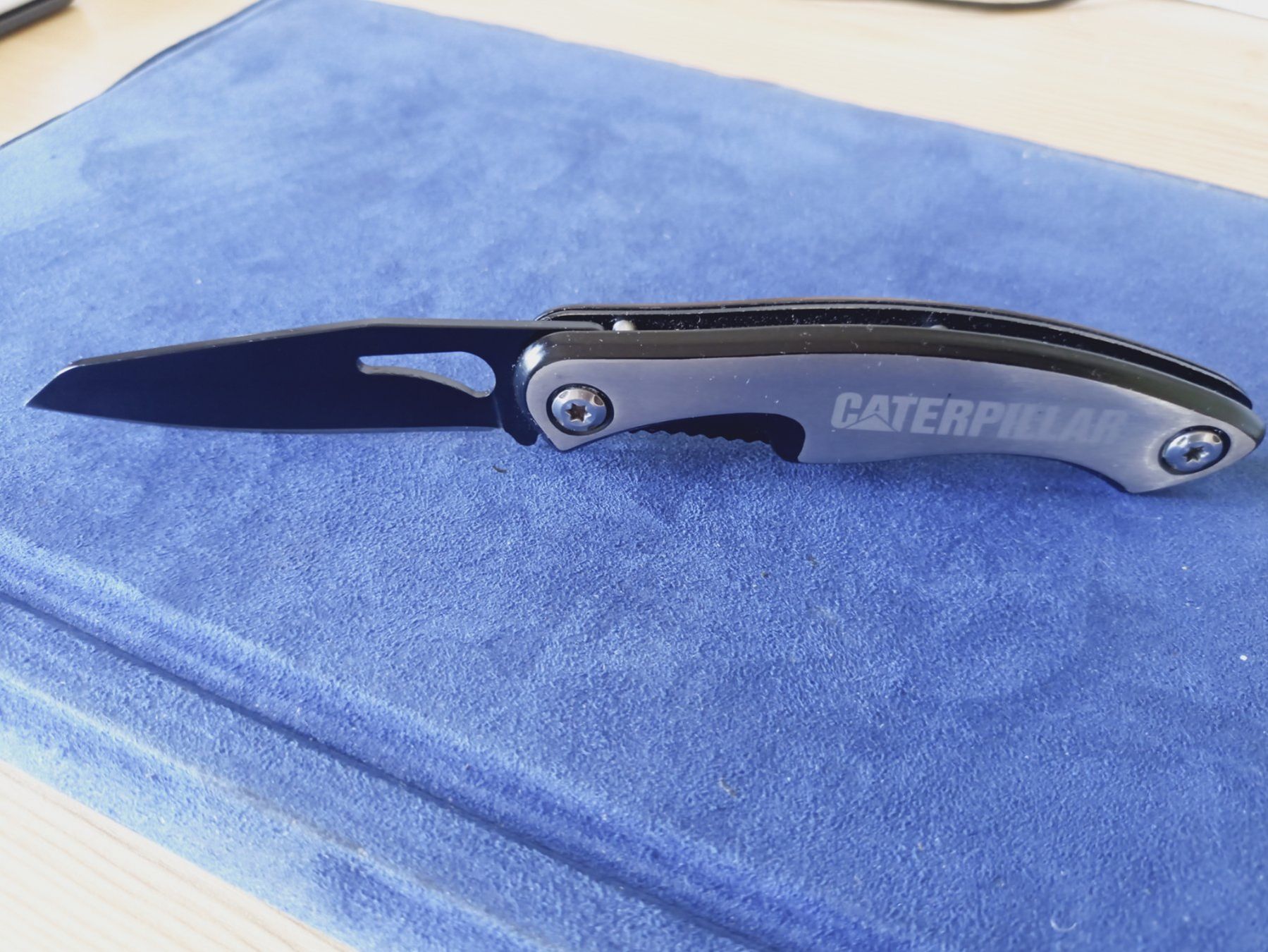 Accessori: Caterpiillar Einhandmesser, neuwertig ungebraucht – Nuovo (secondo la descrizione) da Tuebach venduto da bac_7kpb 8