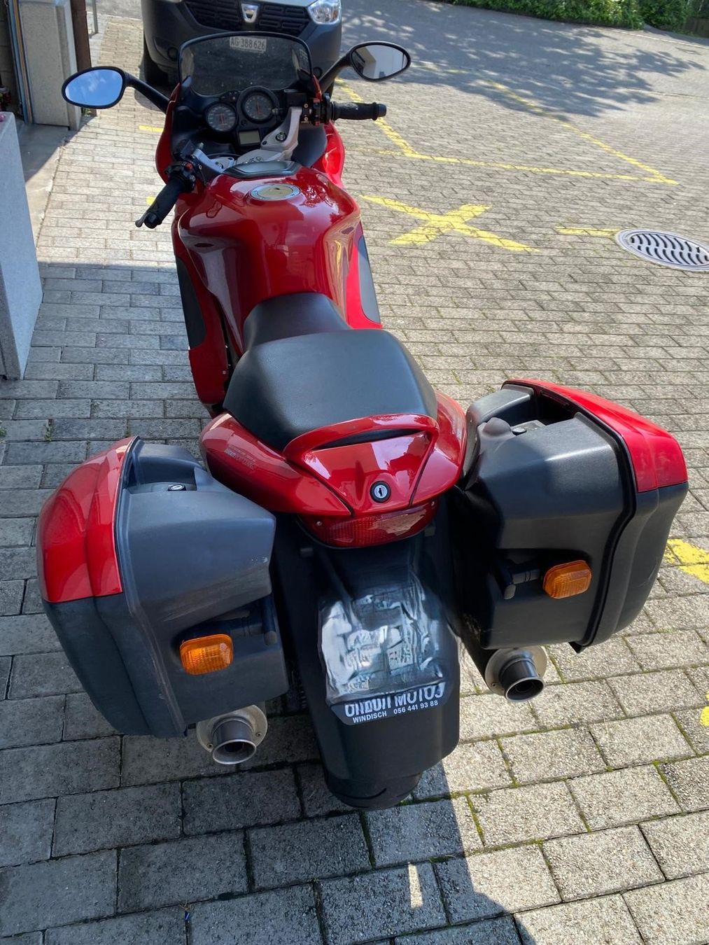Ducati Touring: Wunderschöne,gepflegte Ducati ST2 – Usato da Windlach venduto da sruurs 1