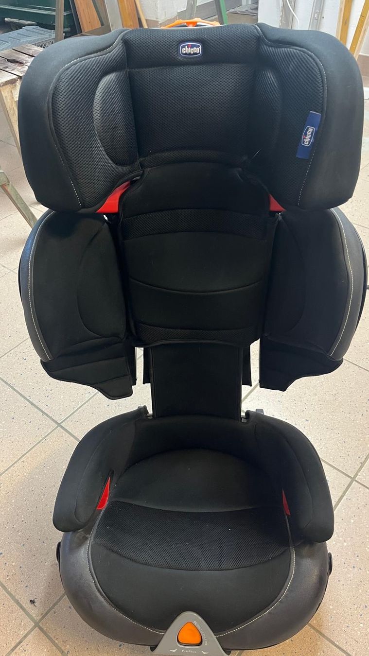 Chicco Auto-Kindersitze: siege voiture enfant chicco – Neu (gemäss Beschreibung) aus Mézières VD von ilikesecondhand