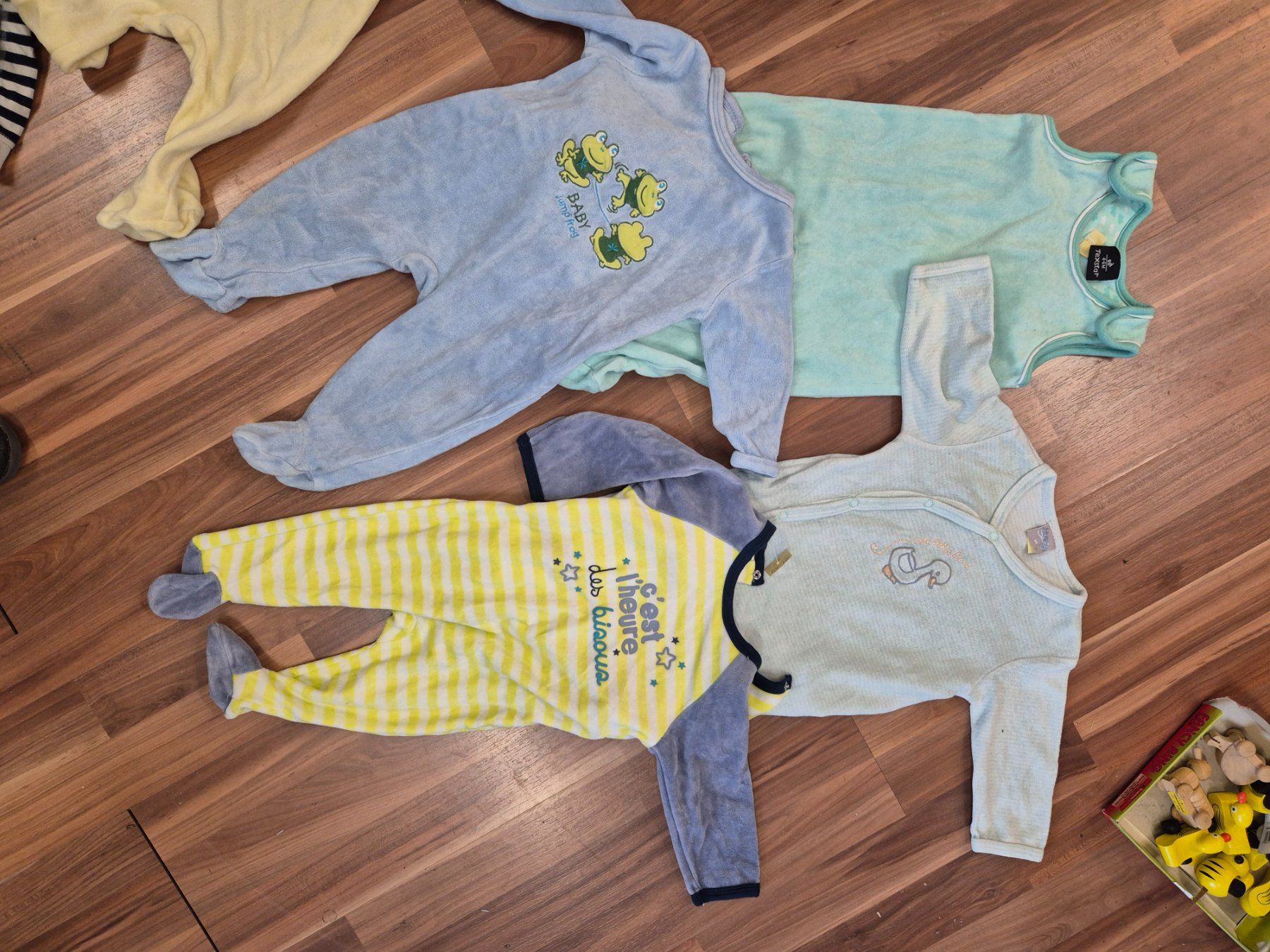 Kleiderpakete & -sets: 1 Strampler Pijama set gr 68 K30 – Gebraucht aus Schwarzenburg von Flamingo07 1