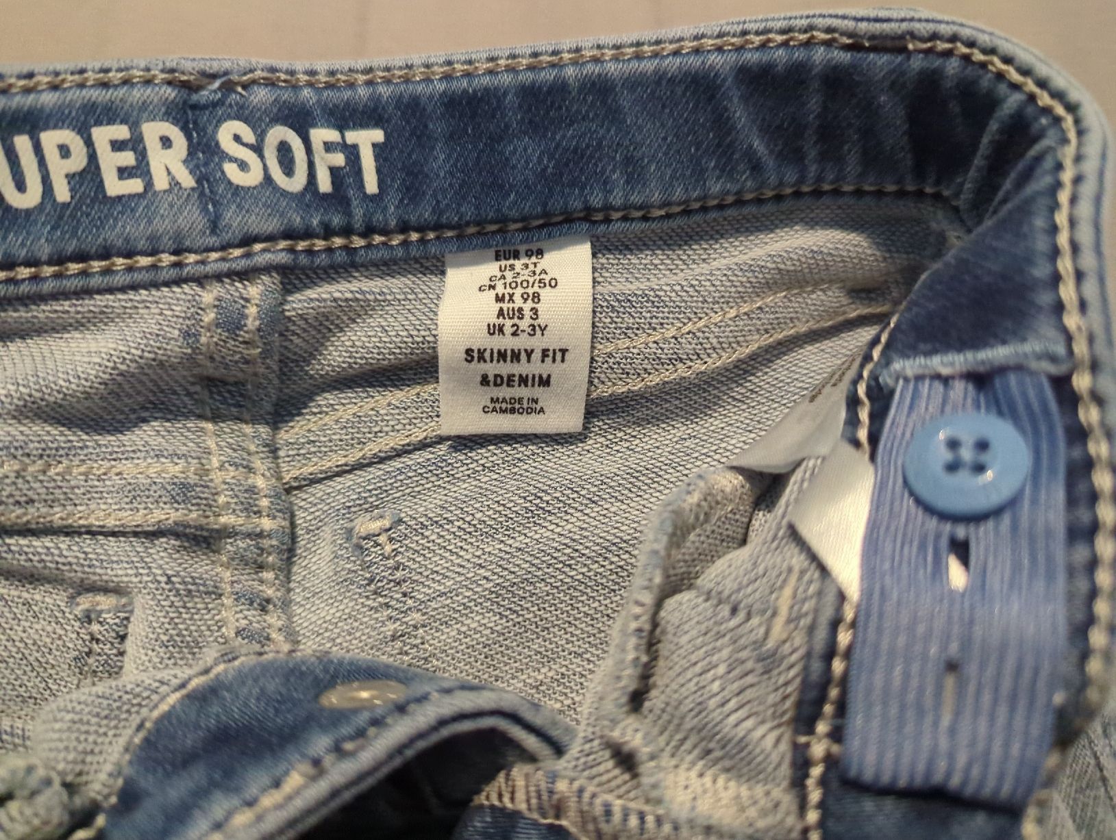 Pantaloni: H&M Mädchen Jeans Hose Gr. 98 – Nuovo (secondo la descrizione) da Eglisau venduto da raf_hn2x 3