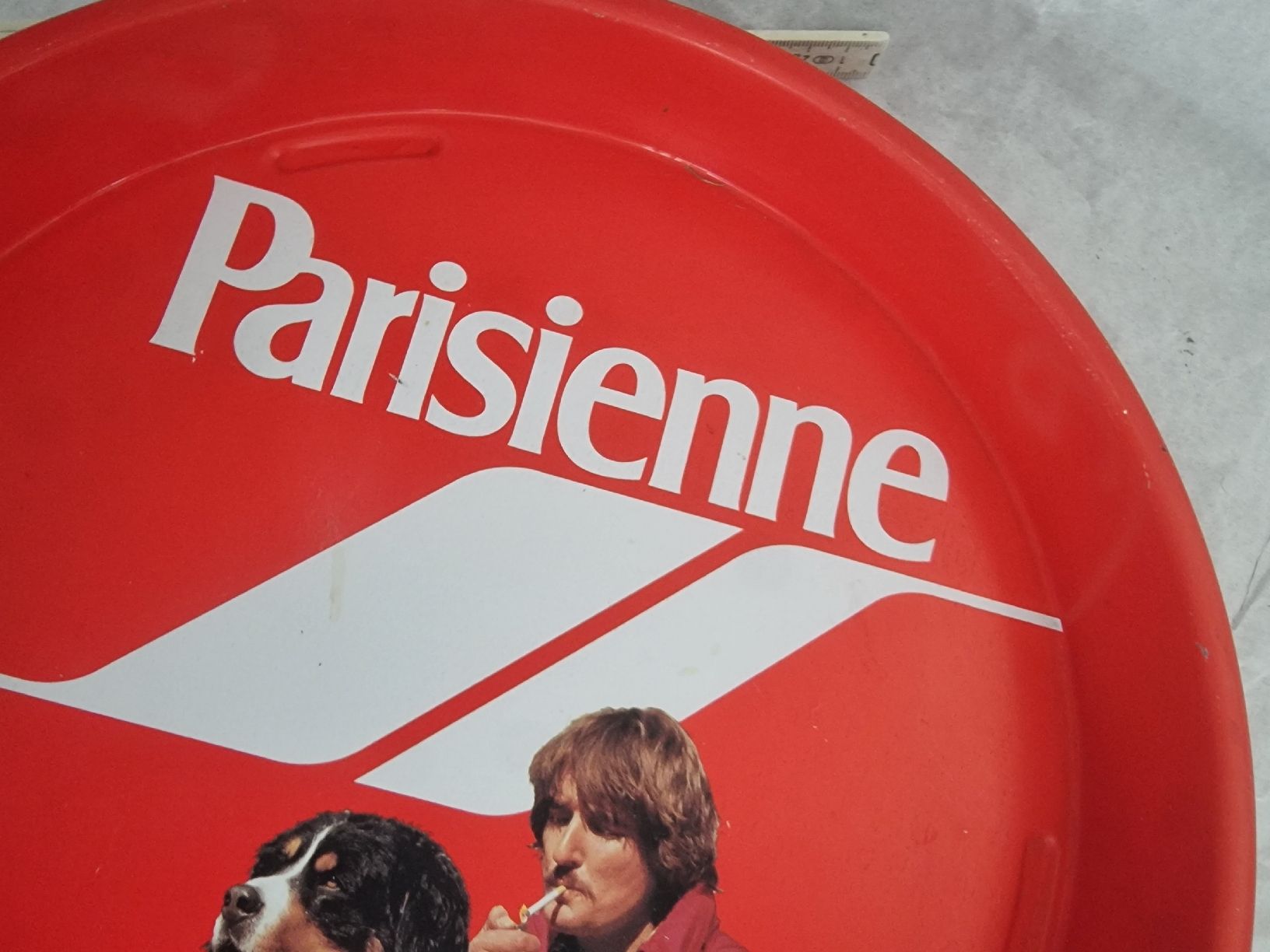 Untersetzer: Tablett Parisienne rot rund Durchmesser ca 34 cm – Gebraucht aus Olten von Mezopotamya 8