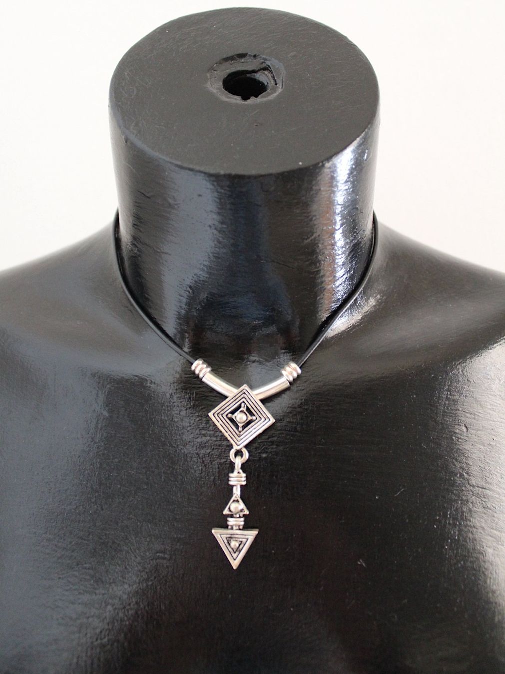 Catenine: Neu, Modeschmuck Kette, Länge ca. 24.5 cm – Usato da Locarno venduto da madame-tus-sauds