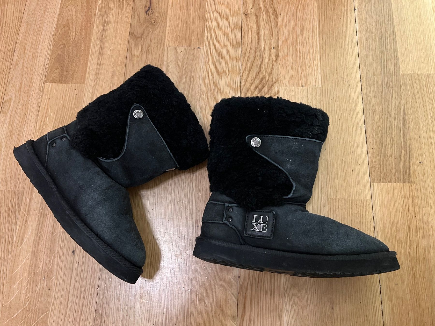 Ugg Scarpe da donna: LUXE AUSTRALIA Uggs Stiefel Boots Gr 38 – Usato da Ebmatingen venduto da dartim 6