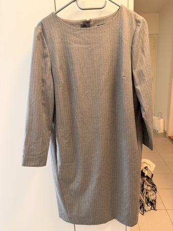 Tommy Hilfiger Kleid grau gestreift Grösse 6
