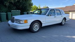 Lincoln Town Car Signature Series