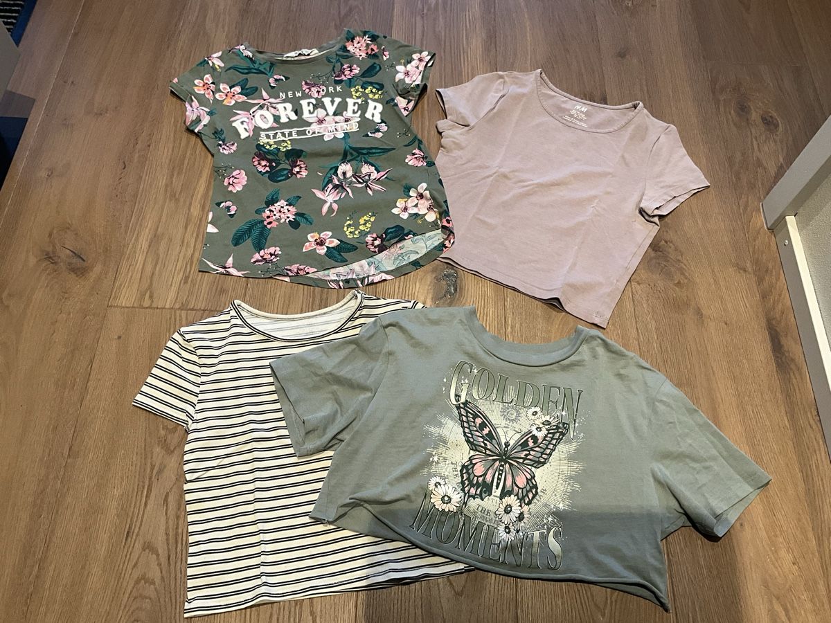 Camicette, T-shirt & Top: 4 Shirts, 146-170 – Usato da Oberhof venduto da Hibrzel