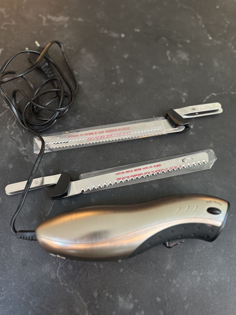 Elettrodomestici da cucina: König Elektromesser mit 2 Messersets – Nuovo (secondo la descrizione) da Detligen venduto da Yaenu_8