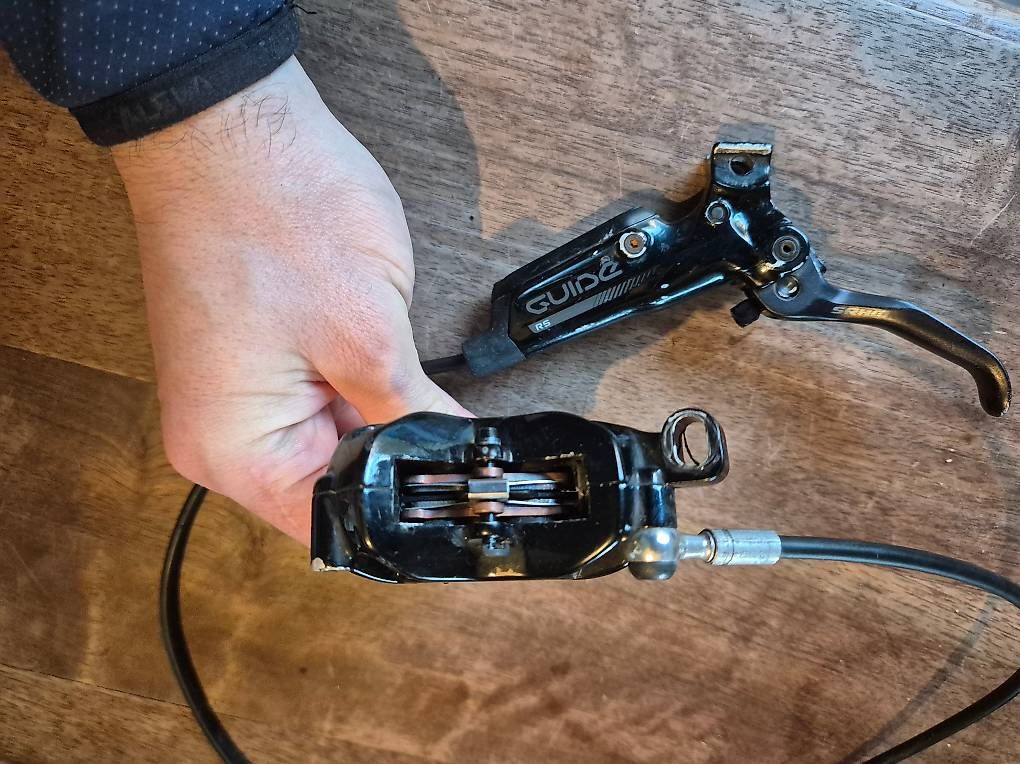 Pezzi di ricambio: SRAM GUIDE RS Bremse Set Vorne + Hinten – Usato da Zürich venduto da Kartoffelsalat