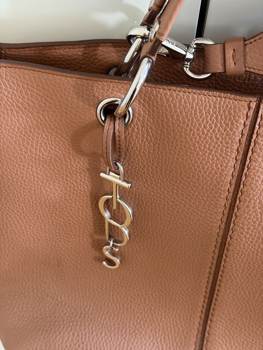 Tod'S Borse da donna:  Tod’s T Timeless Shopping Bag Medium  – Usato da Bad Ragaz venduto da ako_8l5y 3