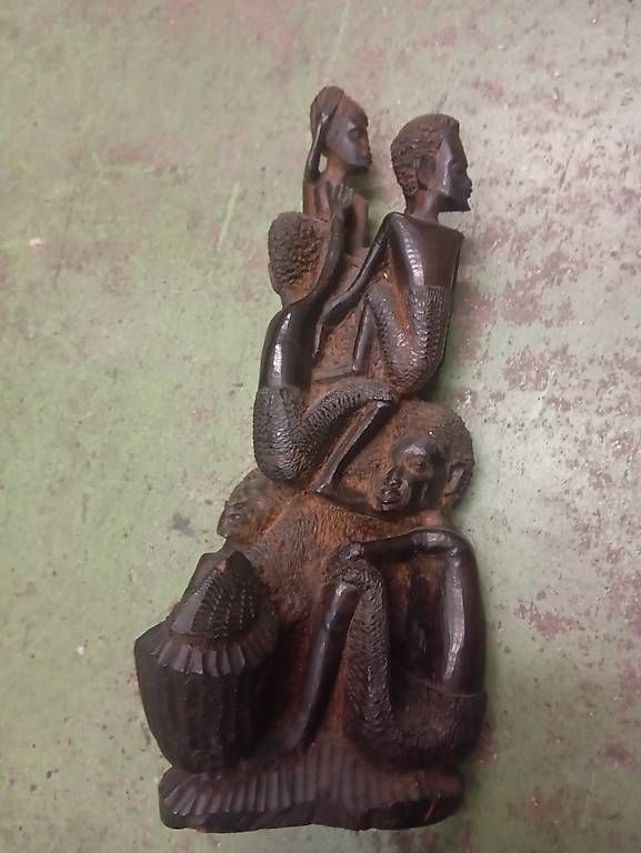 Sculture & Statue: Holzskulpur Afrika – Usato da Basel venduto da Petergunn