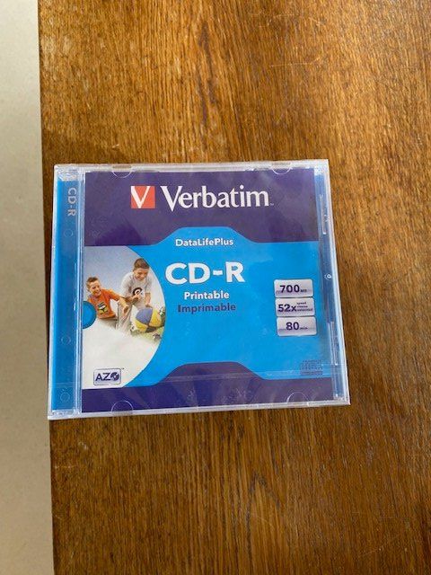 CD & DVD-Rohlinge: CD-R – Neu und originalverpackt aus Neuhaus SG von gsmmaschinenbau