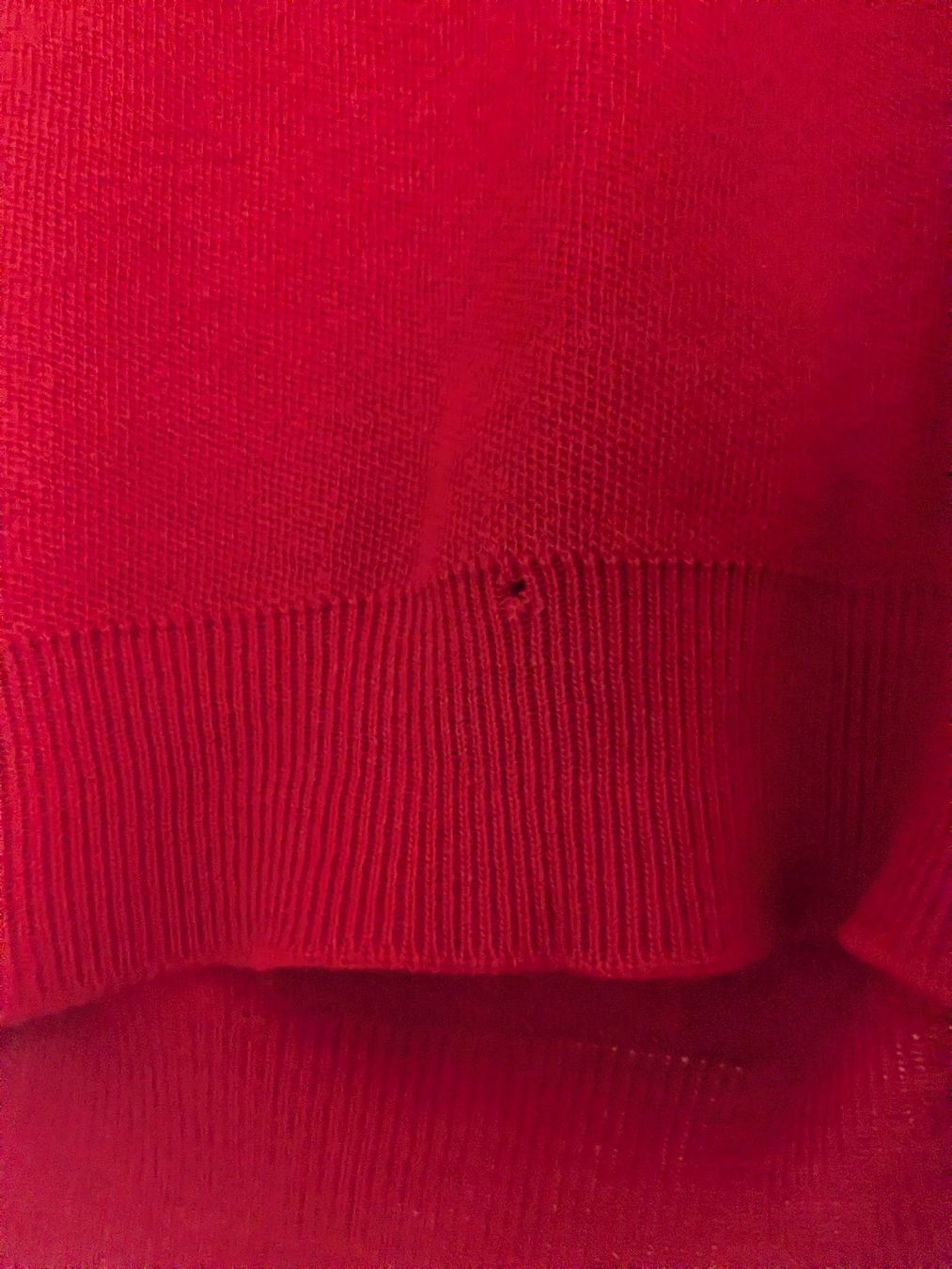 Lacoste Maglioni & Felpe: Roter Lacoste Pullunder Vintage – Usato da Winterthur venduto da Prishy 3