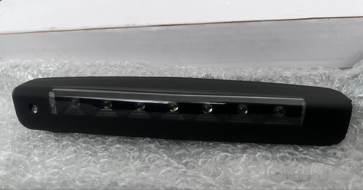 Opel Tutti pezzi di ricambio auto: Opel Astra H LED Bremsleuchte – Nuovo e nell'imballaggio originale da Buchs ZH venduto da scarah
