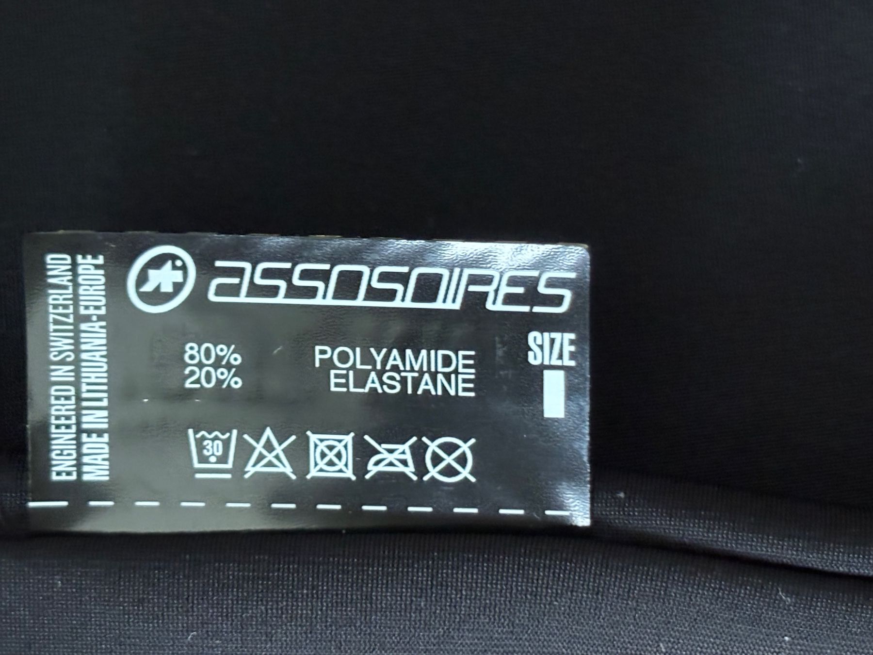 Altro in Moda uomo: Assos Lange Beinwaermer gr 1 – Usato da Geuensee venduto da sonnetje 2