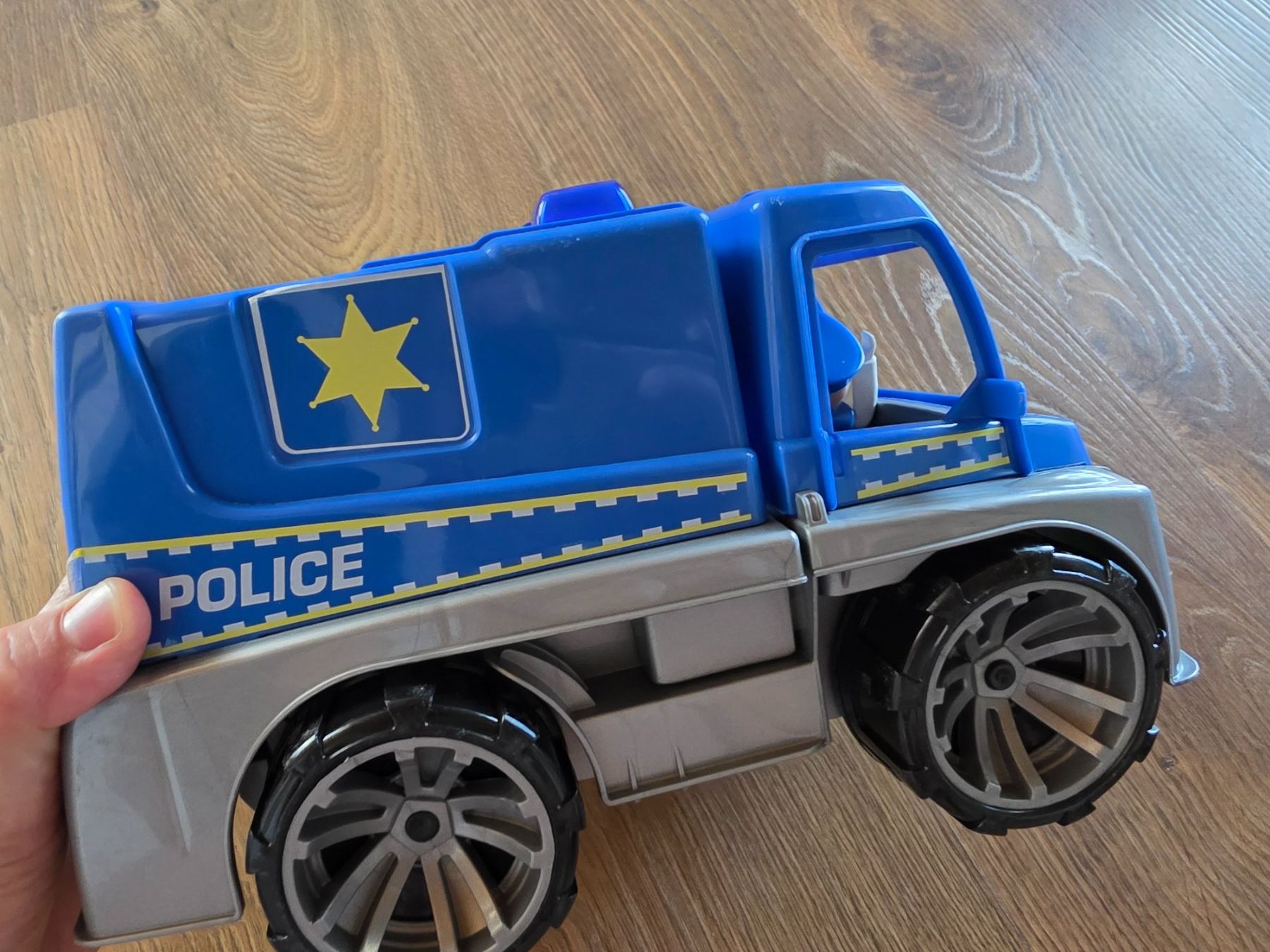 Jouets: Spielzeug Polizeiauto blau – D'occasion à Nebikon par Japostyle 2