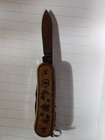 Victorinox Taschenmesser mit Holzgriff, graviert, Schweiz
