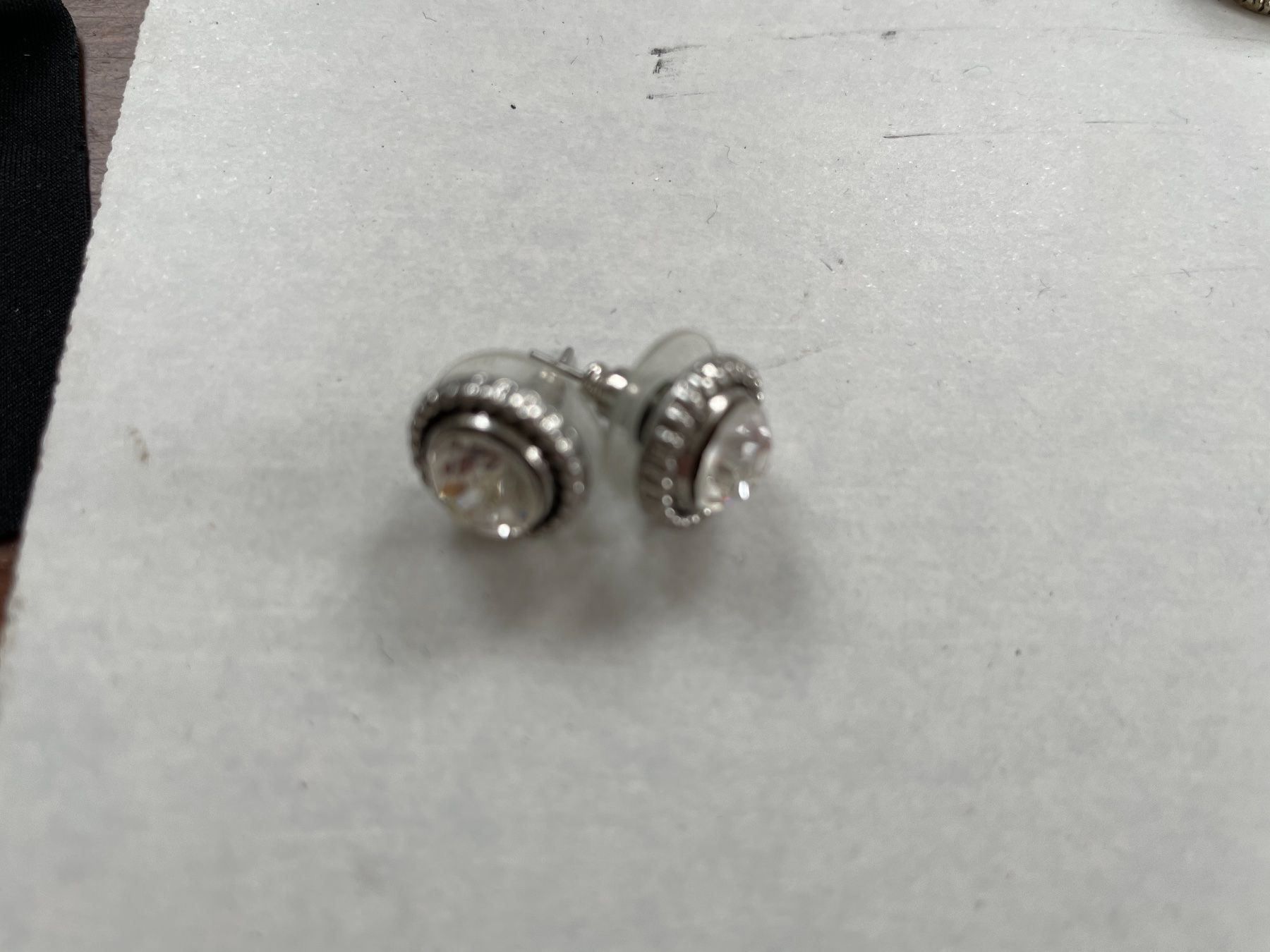 Boucles d'oreille: Ohrstecker – D'occasion à Känerkinden par higiwil