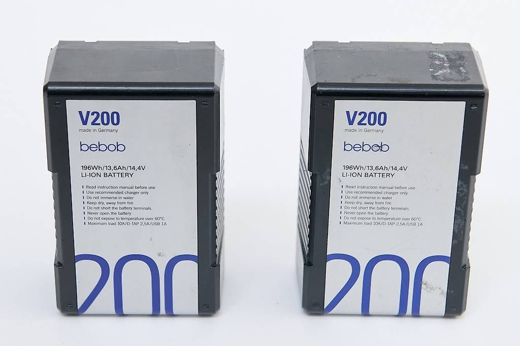 Accus: 2 BEBOB Akkus V-Mount 200 – D'occasion à Zürich par lozzaphoto