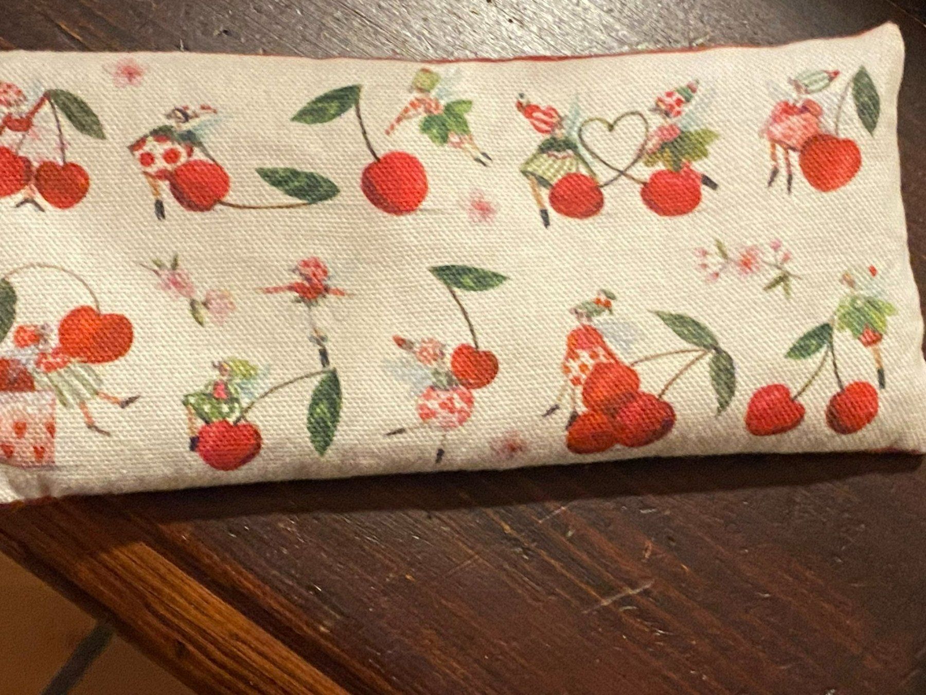 Greengate Kissen: KIRSCH STEINKISSEN MINI-GREENGATE – Neu (gemäss Beschreibung) aus Meienried von ManuelaBoutique