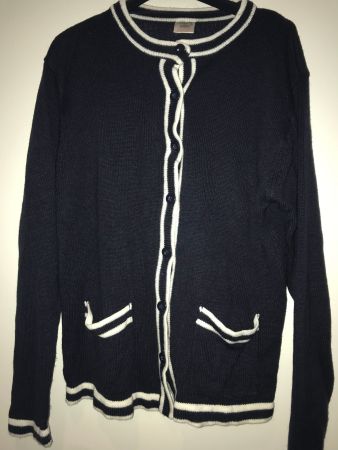 Damenstrickjacke