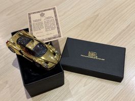 Limited Edition: Goldener Ferrari Enzo 1/43 mit Zertifikat