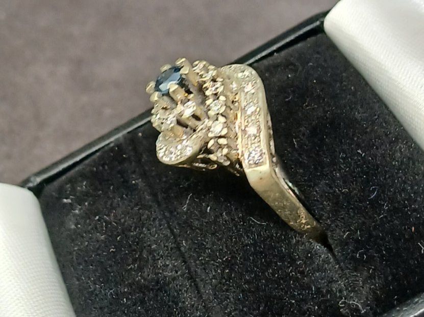 Anelli: Bague saphir et diamants – Usato da La Chaux-de-Fonds venduto da curtitswisswatches 1