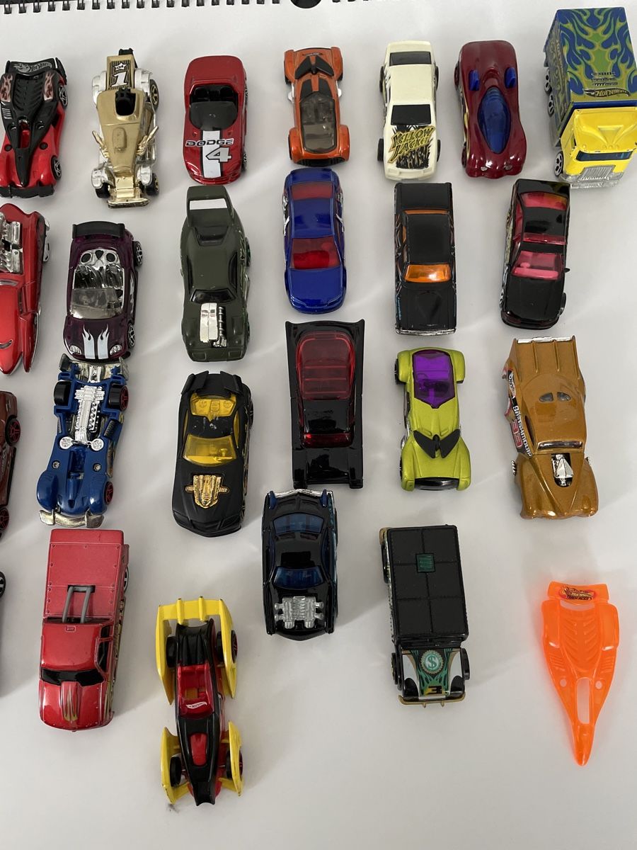Hot Wheels Giocattoli: Hot Wheel s Auto Konvolut  32 Stk – Usato da Uttwil venduto da Mirabellablau 1