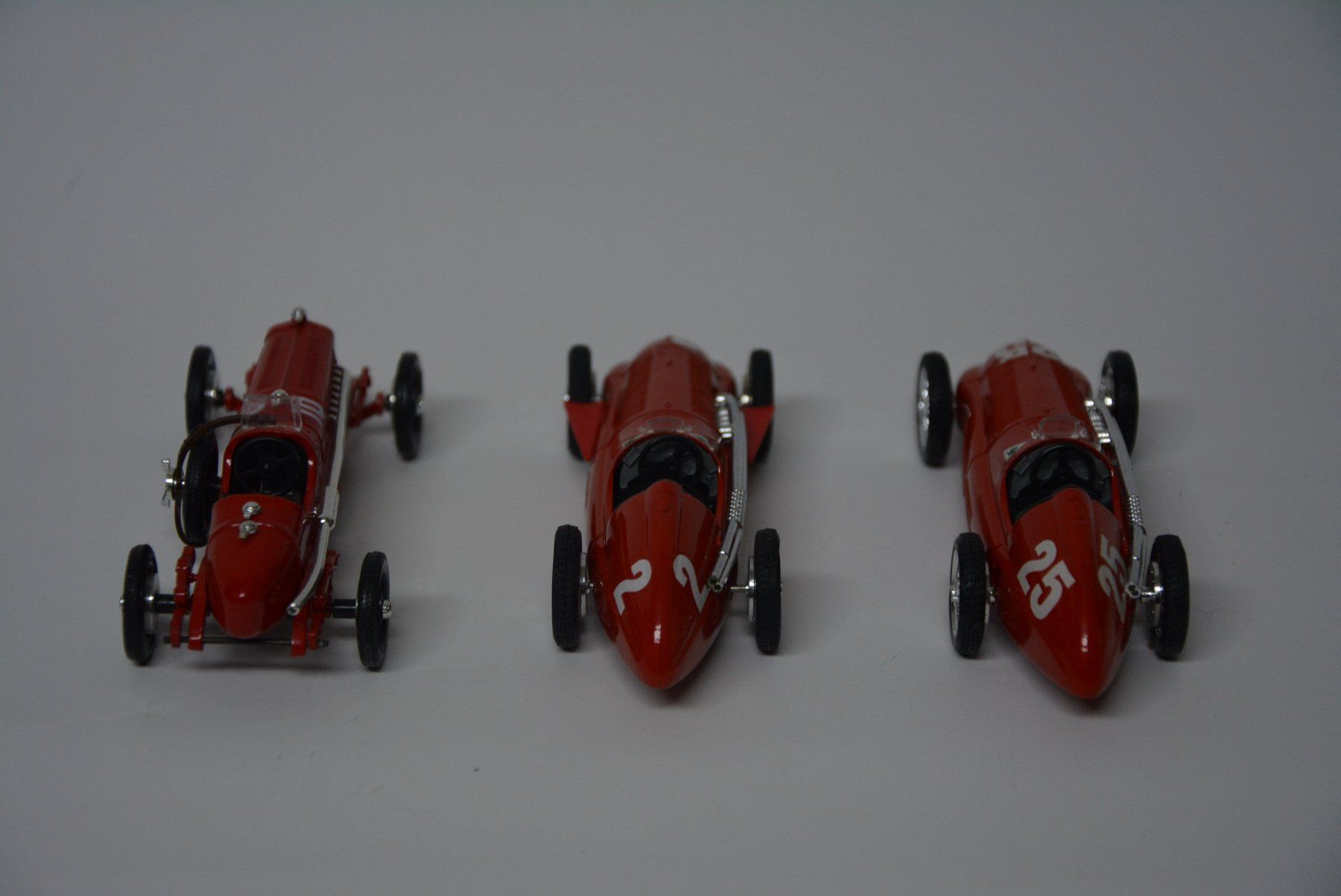Alfa Romeo Modellini d'auto: Alfa Romeo , 3 Stück , 1:43 – Usato da Goldach venduto da Feivel9 4