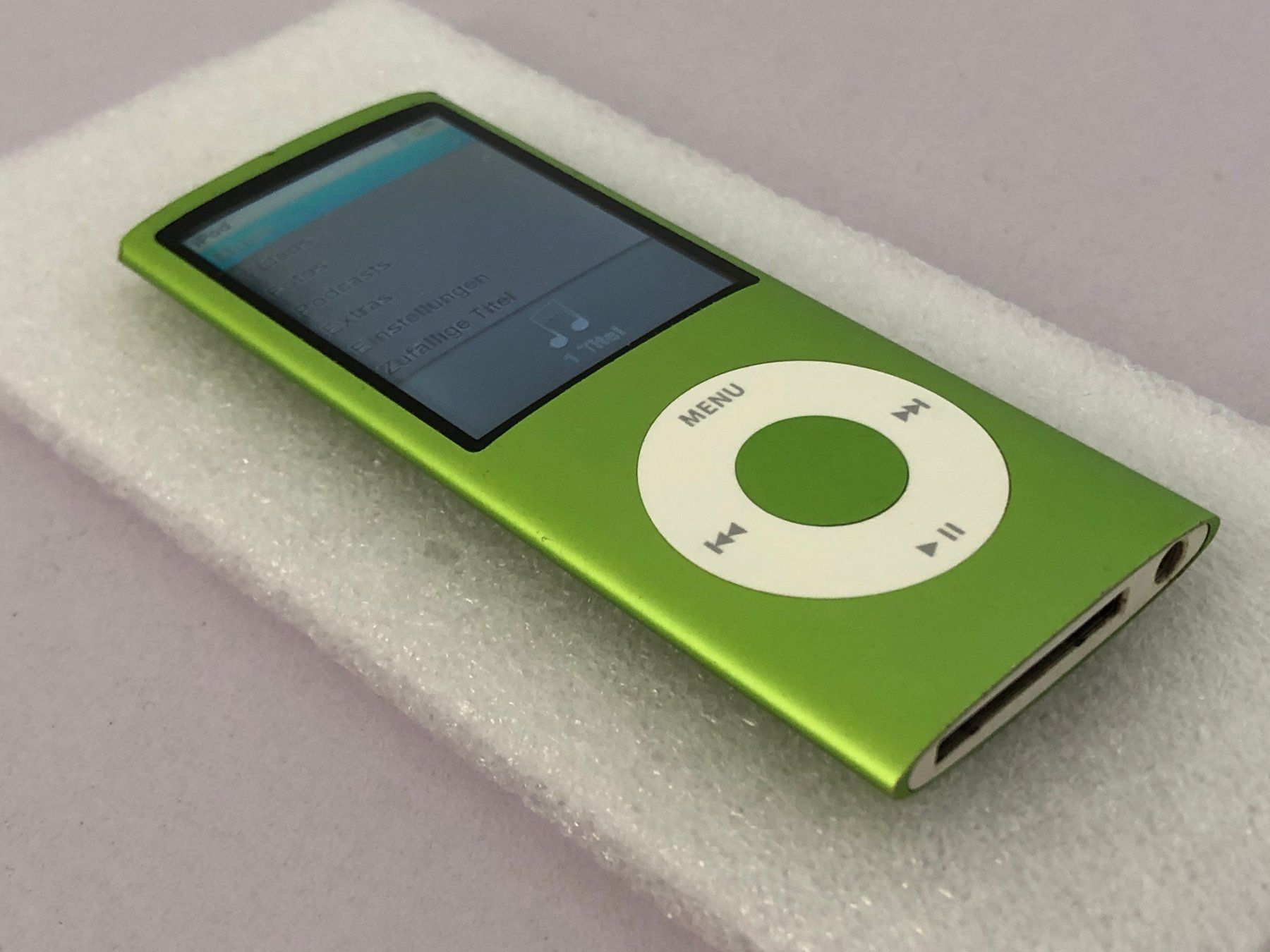 iPod nano 4, Grün, 8GB, guter Zustand, Akku+Tasten getestet