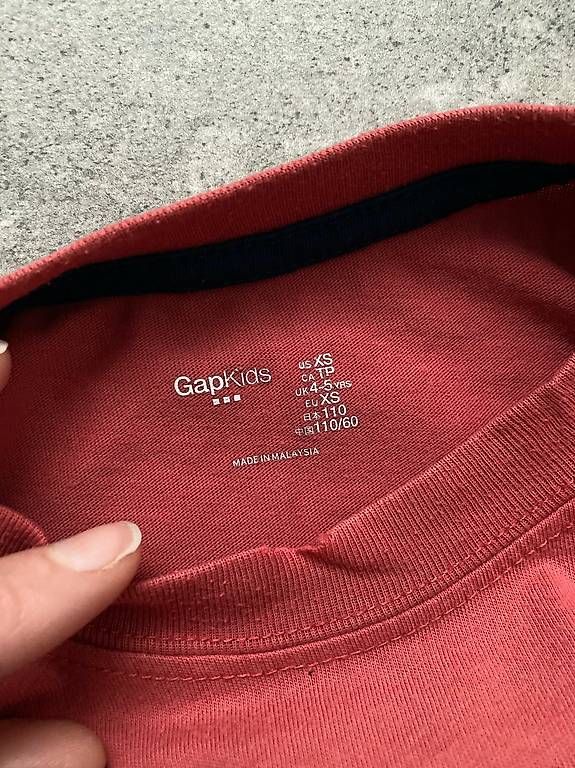 Gap Hemden, T-Shirts & Polos: T-Shirt mit Dinoprint Gap (110) – Gebraucht aus Hettlingen von rselchi 2