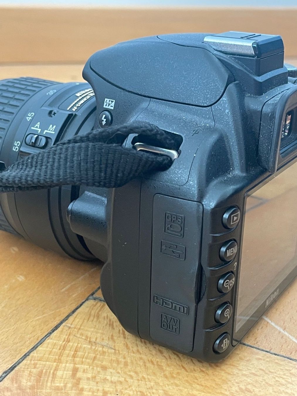 Nikon Appareil photo: Nikon D3100 Double-Zoom-Set – D'occasion à Luzern par challenge1000 3