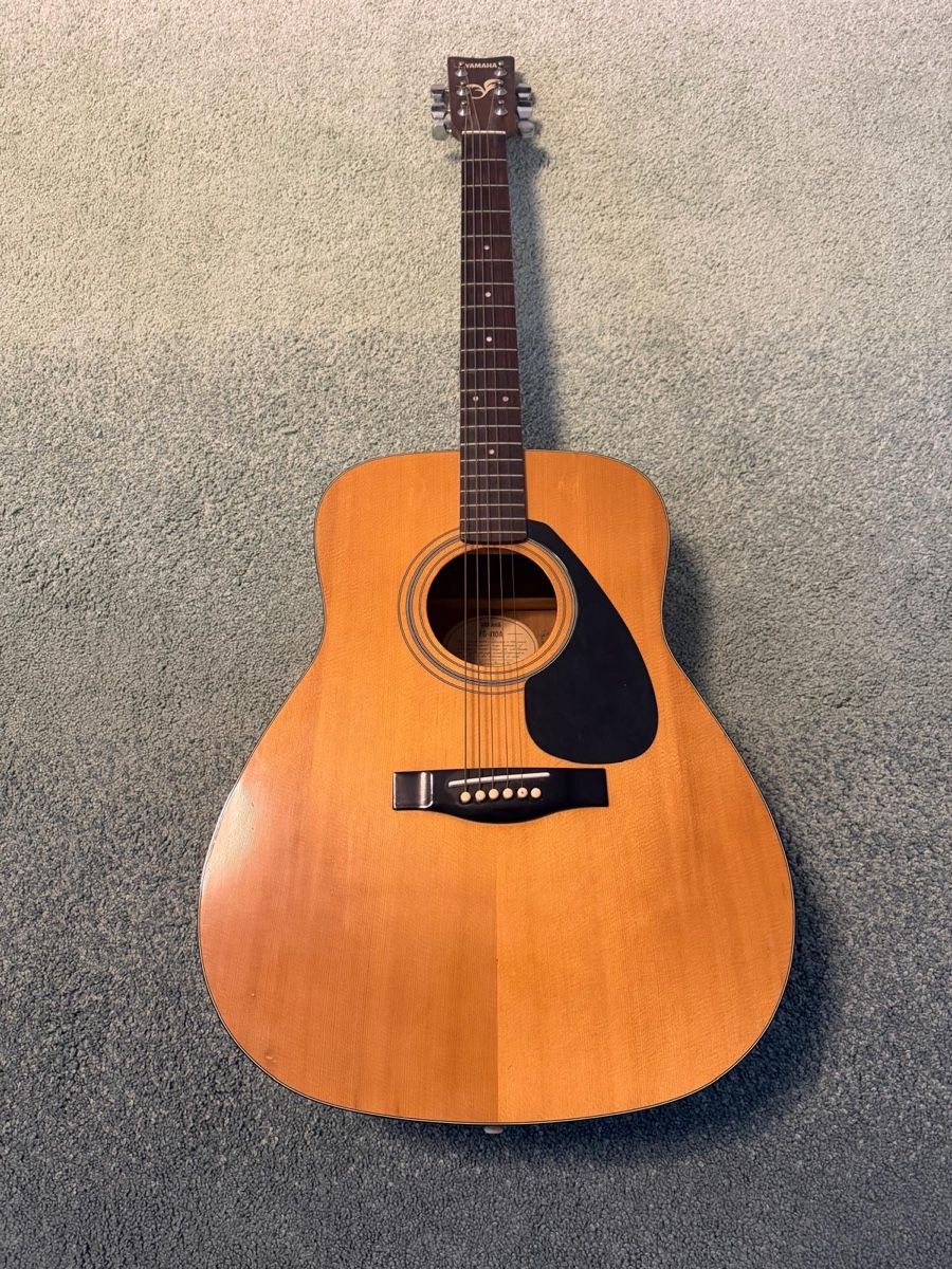 Strumenti musicali: Yamaha Akustikgitarre , gebraucht – Usato da Rafz venduto da Alive73