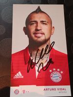 Arturo Vidal - Bayern München - handsigniert Autogrammk