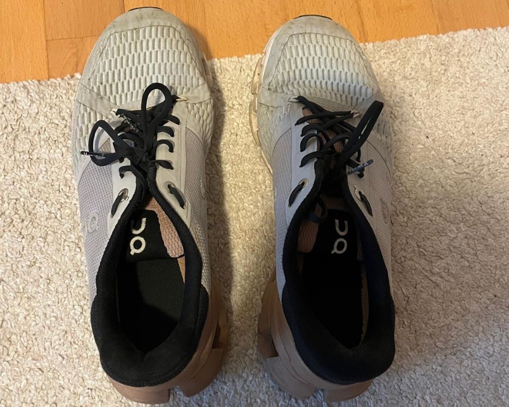 Scarpe da donna: On Cloud Schuhe – Usato da Zürich venduto da sar_tt2d