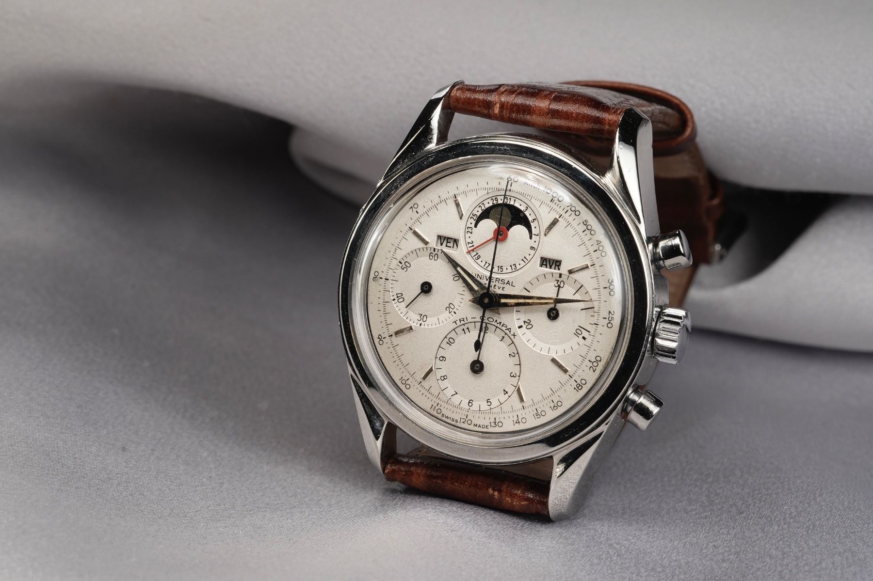 Universal Genève Orologi: Universal Genève Tri-Compax Ref. 222100 Moonphase Chrono – Usato da Morcote venduto da chronoservice 3