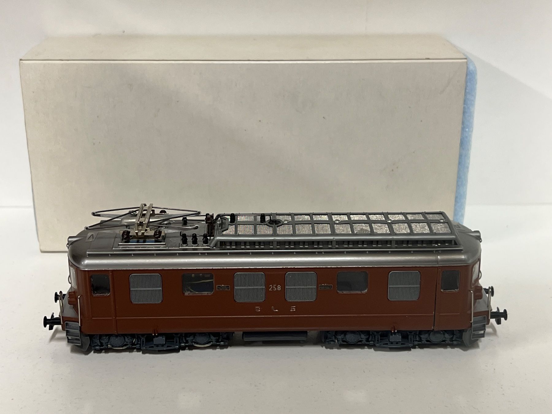 Modellini di ferrovie: Swimo BLS Ae4/4 H0/AC LED Digital – Usato da Geroldswil venduto da TopTrain54
