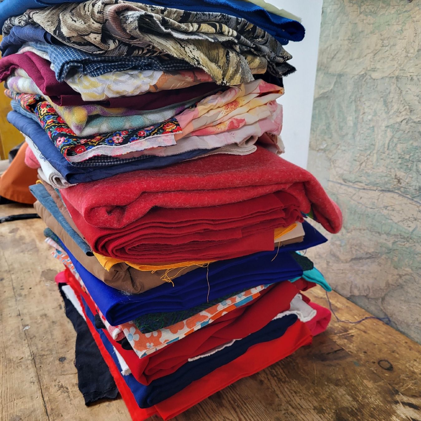 Stoffe: grosses Lot Stoffresten div. Material und div. Grössen – Neu (gemäss Beschreibung) aus Kägiswil von Megafi56 1