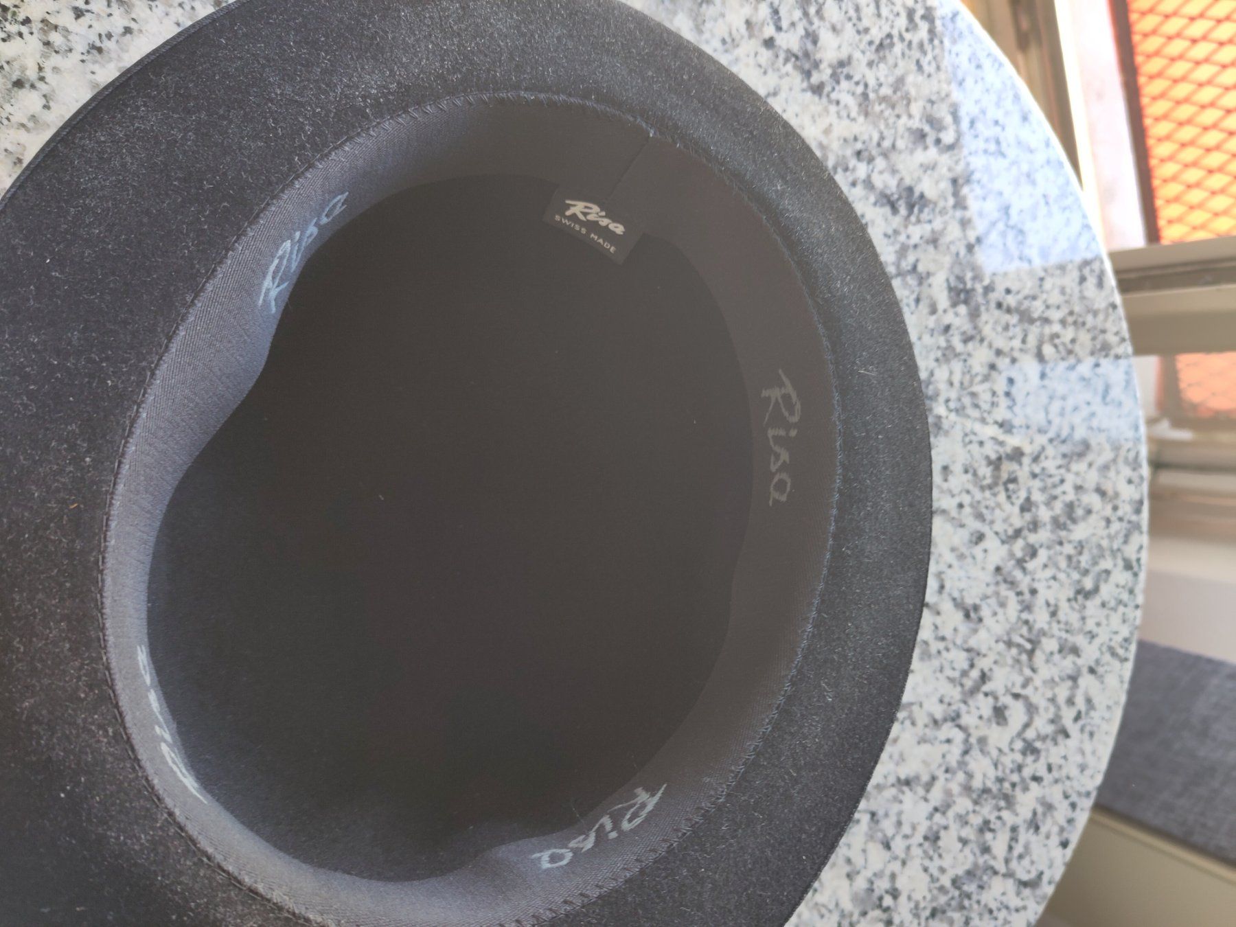 Copricapi, berretti & cappellini: Chapeau manufacture Risa – Usato da Nussbaumen AG venduto da chr_5sjw 2
