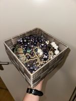 Mistery Jewellery Box Modeschmuck mit Korb, 1.5 kg